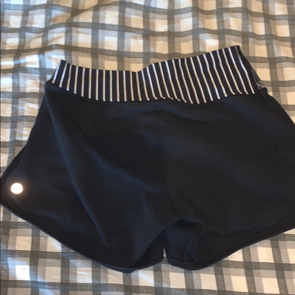 Lululemon spandex shorts